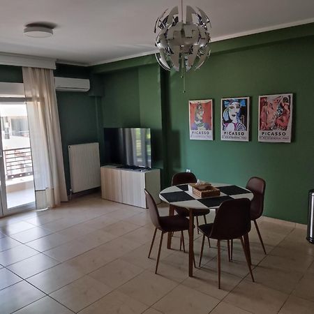 Cozy Apt! Friends & Family - Private Paid Parking Salonicco Esterno foto