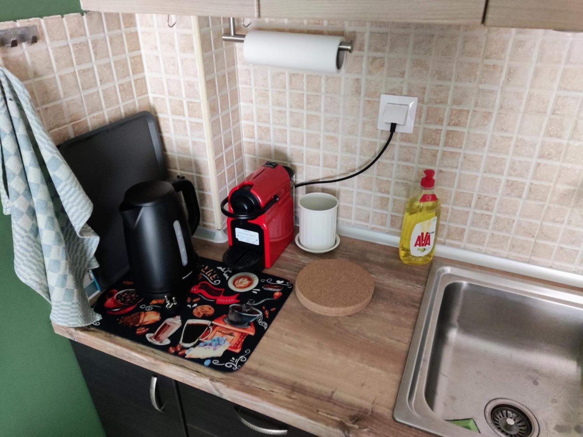 Cozy Apt! Friends & Family - Private Paid Parking Salonicco Esterno foto