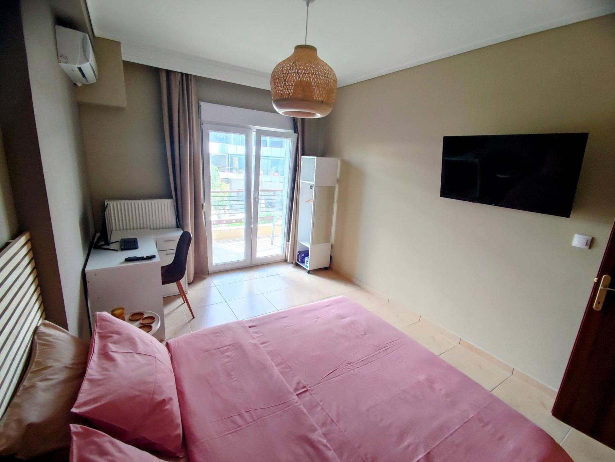 Cozy Apt! Friends & Family - Private Paid Parking Salonicco Esterno foto