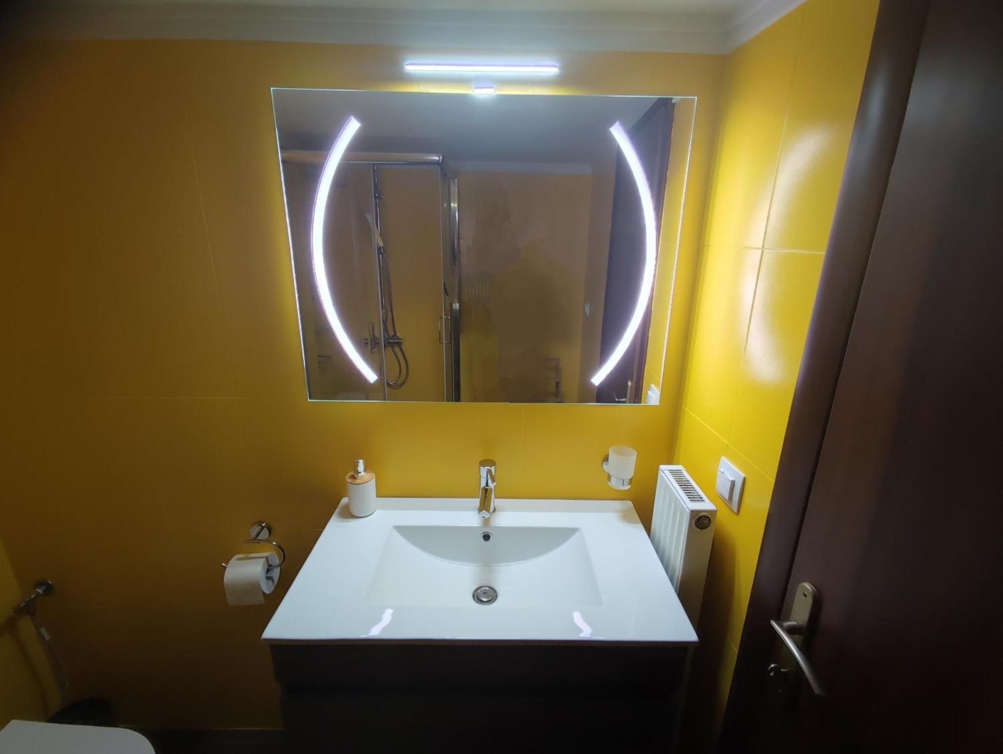 Cozy Apt! Friends & Family - Private Paid Parking Salonicco Esterno foto